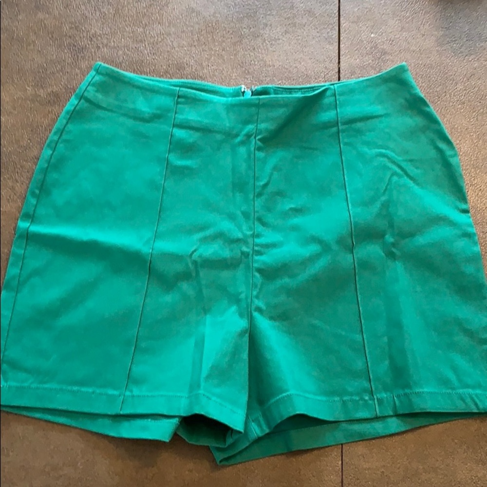 Green forever 21+ shorts